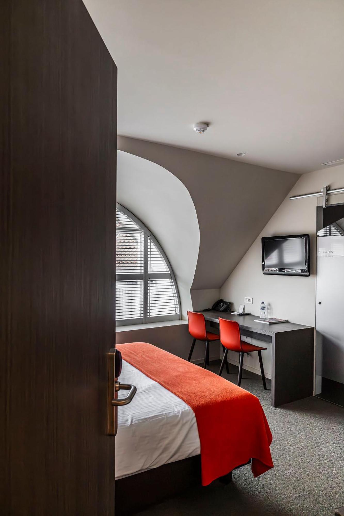 Square Hotel คอร์ตไรก์ ภายนอก รูปภาพ